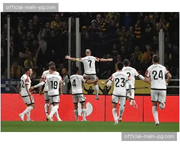 欧冠四强英德西法各一队，意甲球队本赛季欧战全军覆没